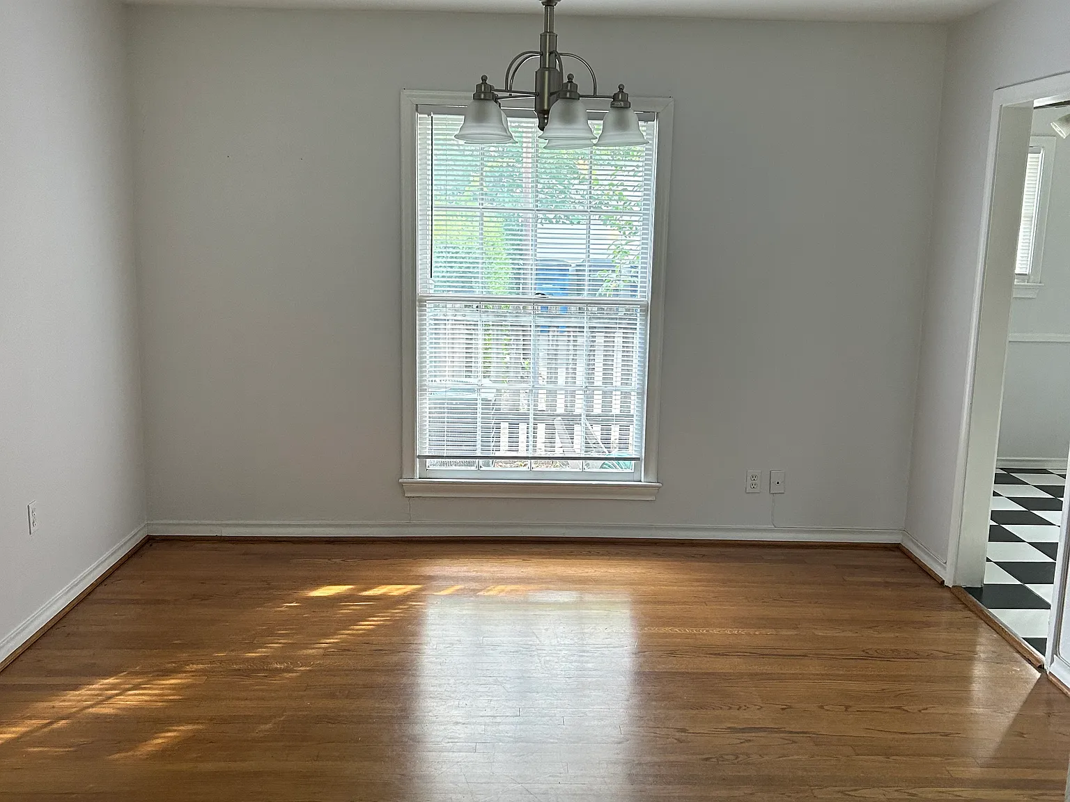 2 bed, 1121 sqft, $1,795 — Photo 3