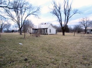 16 Truxton Church Rd, Truxton, MO 63381