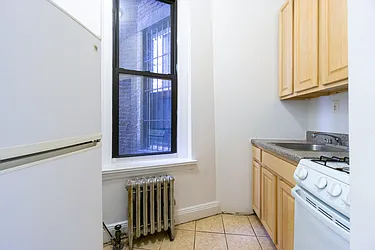 Rented by City Connections Realty