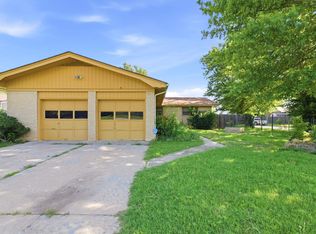 2705 S Martinson Ave, Wichita, KS 67217