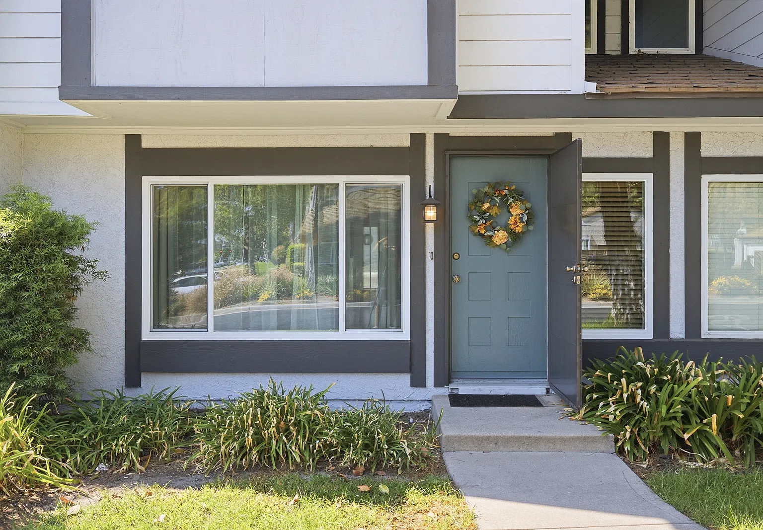 2 bed, 1376 sqft, $3,200 — Photo 3