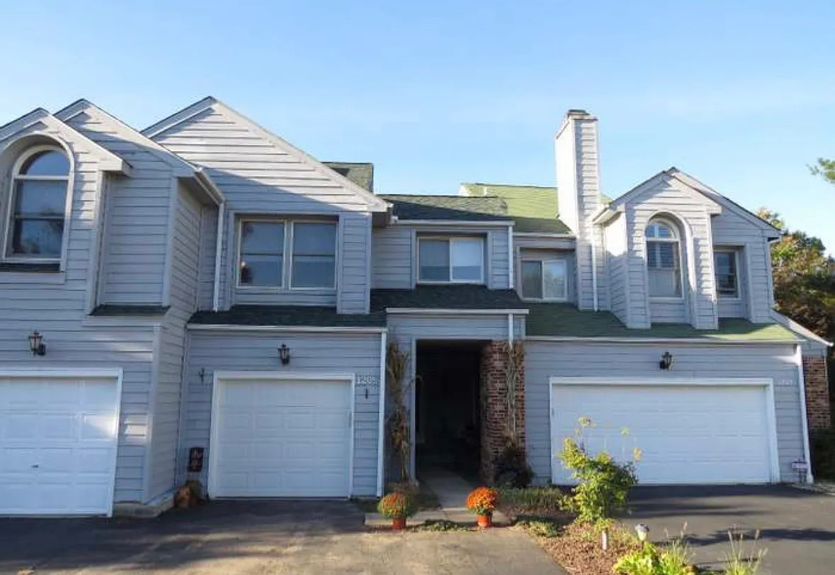 3 bed, 2.5 bath, 1750 sqft, $2,600 — Photo 1