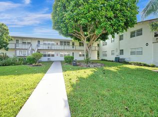 298 Chatham E #298-O, West Palm Beach, FL 33417