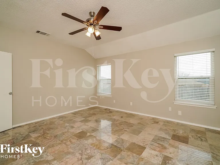 8024 Mourning Dove Dr — Photo 9