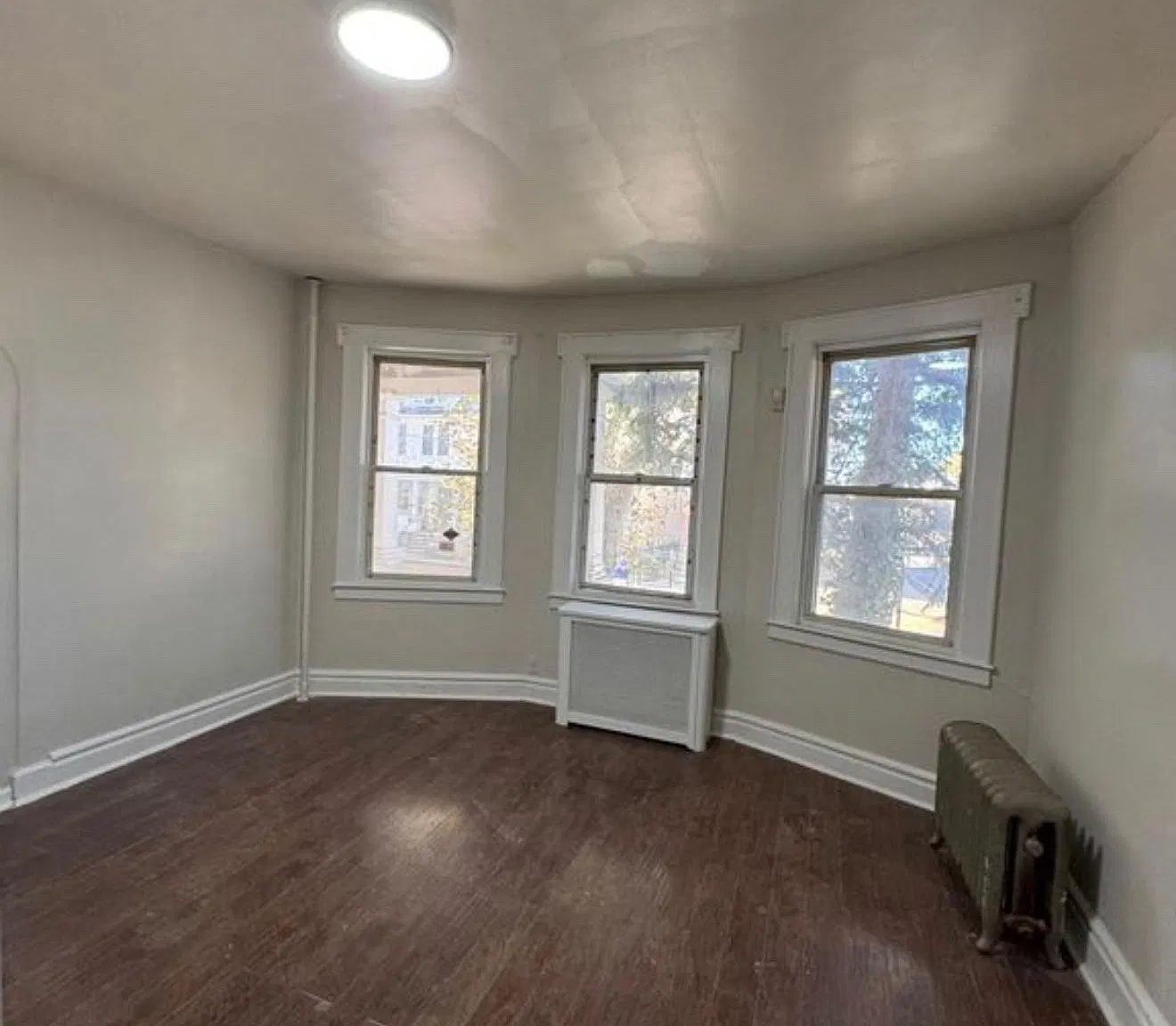 3 bed, $2,200 — Photo 4