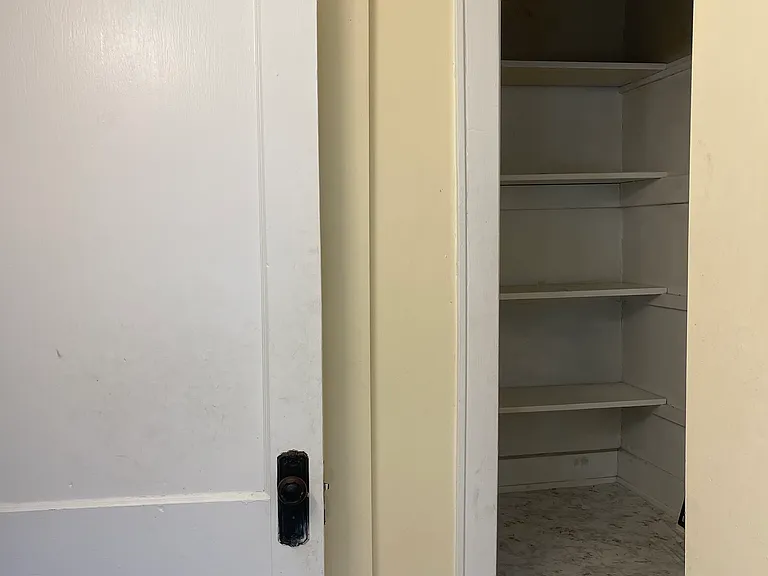 1815 Garden Ln — Photo 13