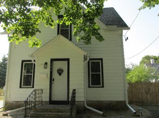 102 S 8th St, Oregon, IL 61061