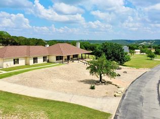 201 Spring Lakes Pkwy, Ingram, TX 78025