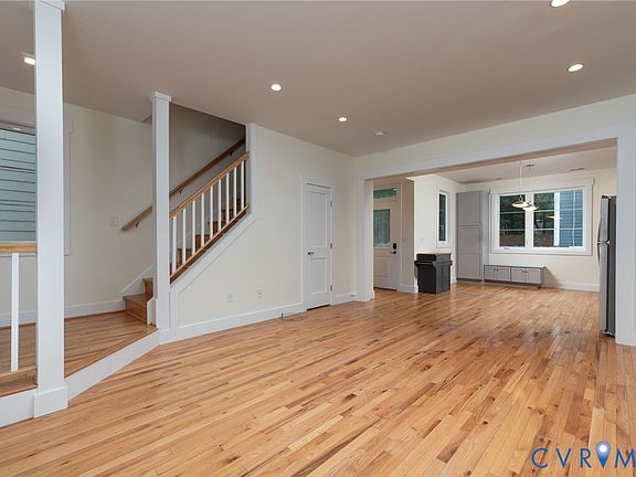 3rd image of 404 S Harrison St