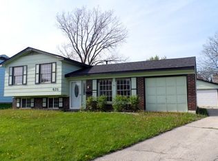 871 Hastings Ln, Hanover Park, IL 60133