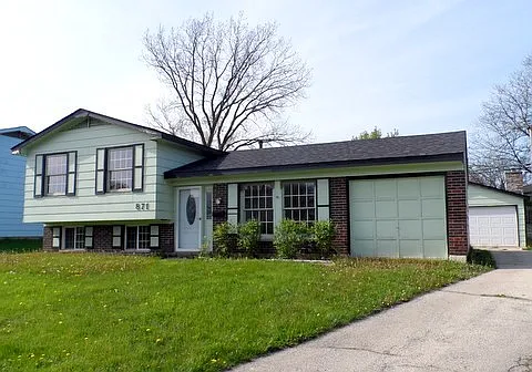 871 Hastings Ln photo 1