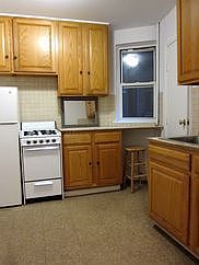 2nd image of 723 11th Ave APT 3R