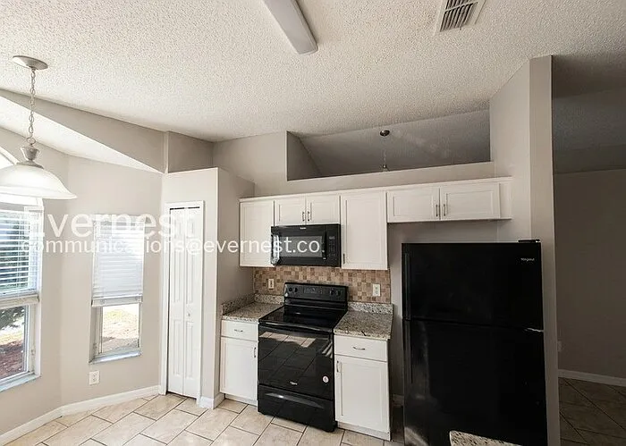 4758 Muir Vlg — Photo 6