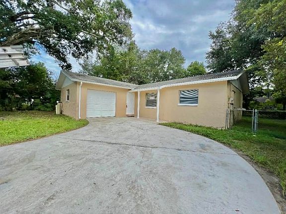 2nd image of 104 Inwood Cir