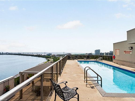 2nd image of 1477 Lakeshore Rd #202