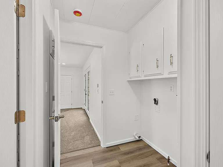 7182 N Van Decar Rd SE — Photo 27