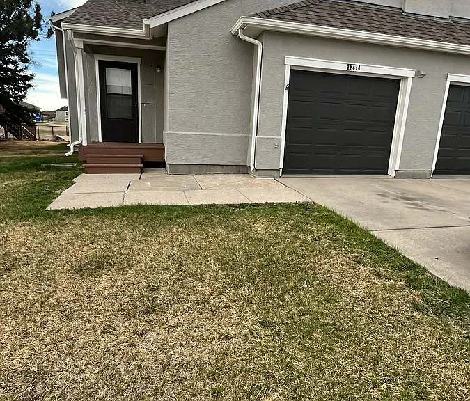 1281 Dakota Dr — Photo 1