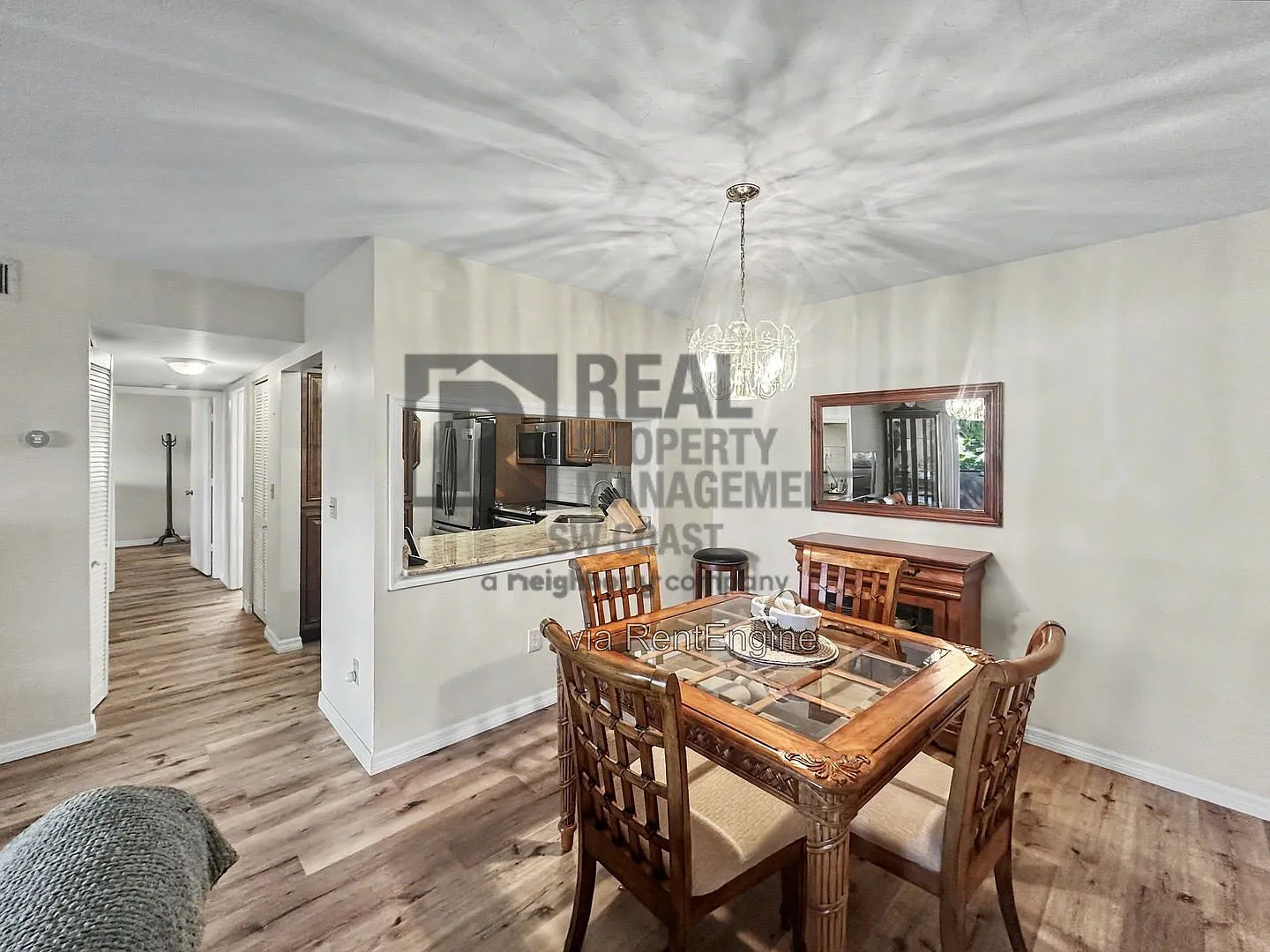2 bed, 2.0 bath, 988 sqft, $1,350 — Photo 2