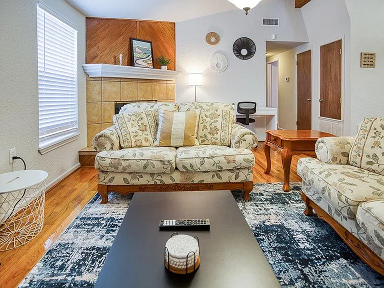 805 Ester Dr — Photo 17