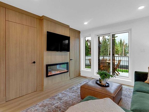 4th image of 609 W 7th Ave #522