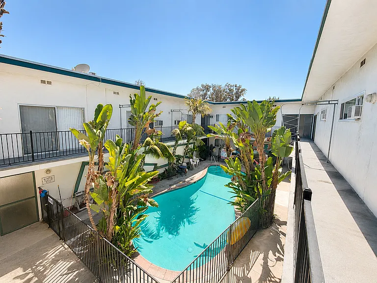 10250 W Camarillo St — Photo 10
