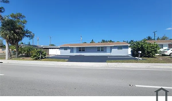 1860 N Seacrest Blvd #B — Photo 18
