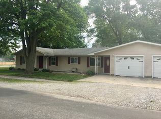 504 E Holden St, Virden, IL 62690