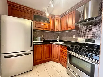 Rented by Brown Harris Stevens