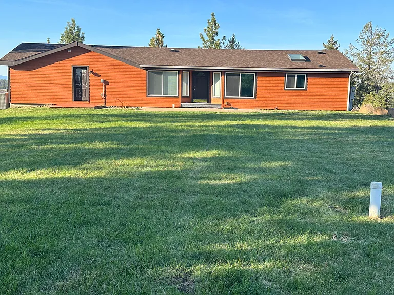 N Prairie Crest Rd — Photo 1