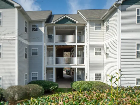 303 Smith Level Rd, Chapel Hill, NC