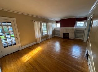 3133 Kensington Rd, Cleveland Heights, OH 44118