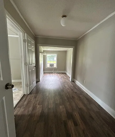 808 N Market St — Photo 4