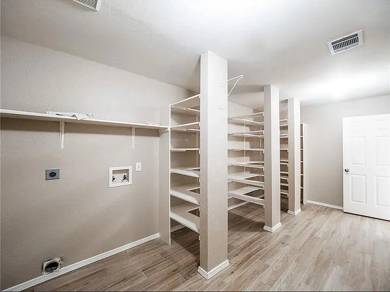1173 Forest Bluff Trl — Photo 14
