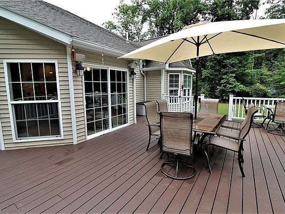 5th image of 11424 Rolling Meadows Dr