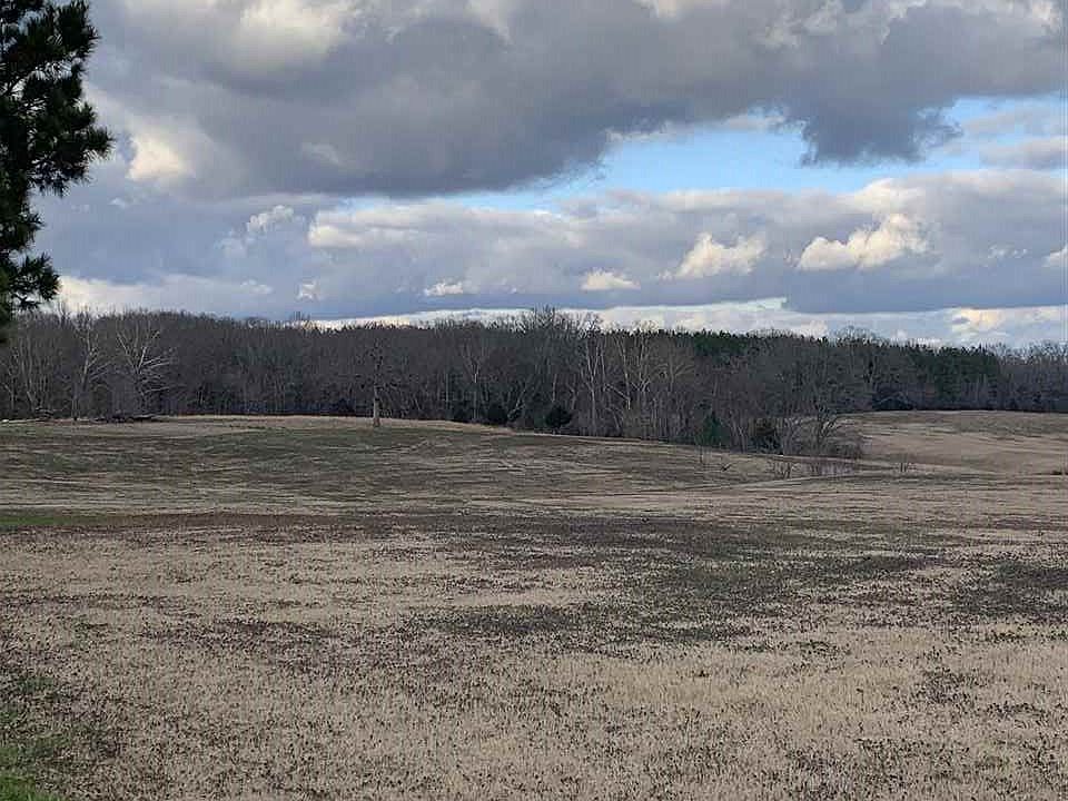 2nd image of Wade Dr