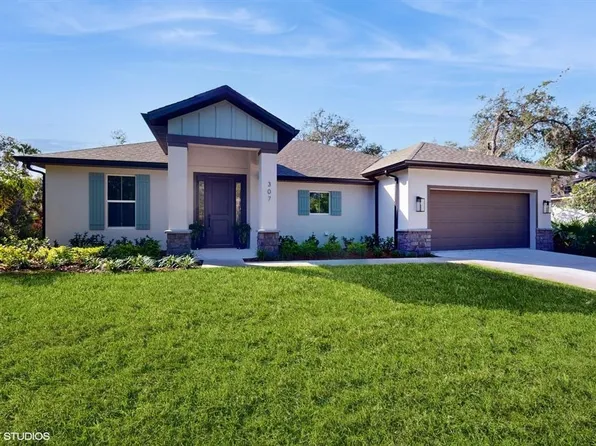 307 Lincoln Ave, Chuluota, FL 32766