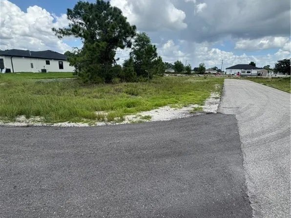 3105 Vilma Ave S, Lehigh Acres, FL 33976