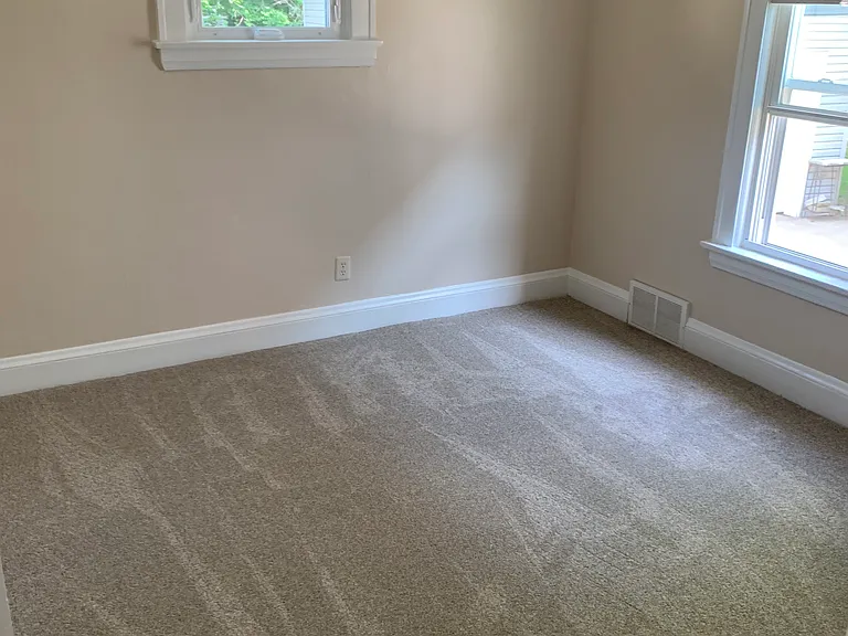 1382 Phelps Ave #1 — Photo 6