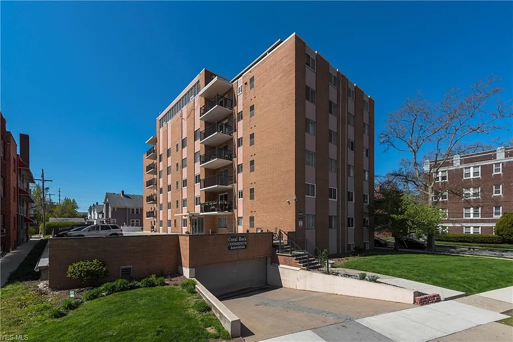 12029 Clifton Blvd APT 304 photo 1