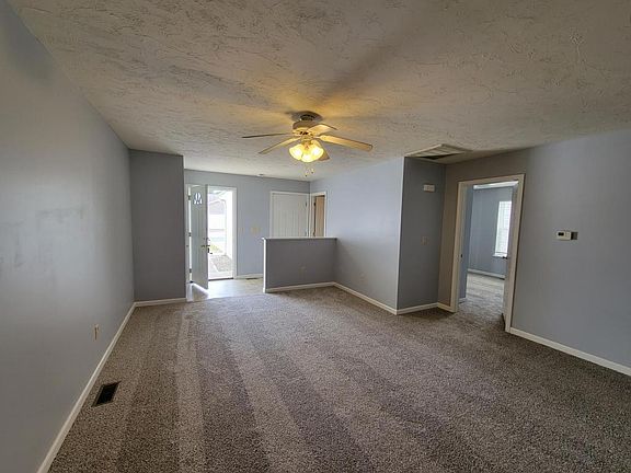 3rd image of 720 W Gaston Dr