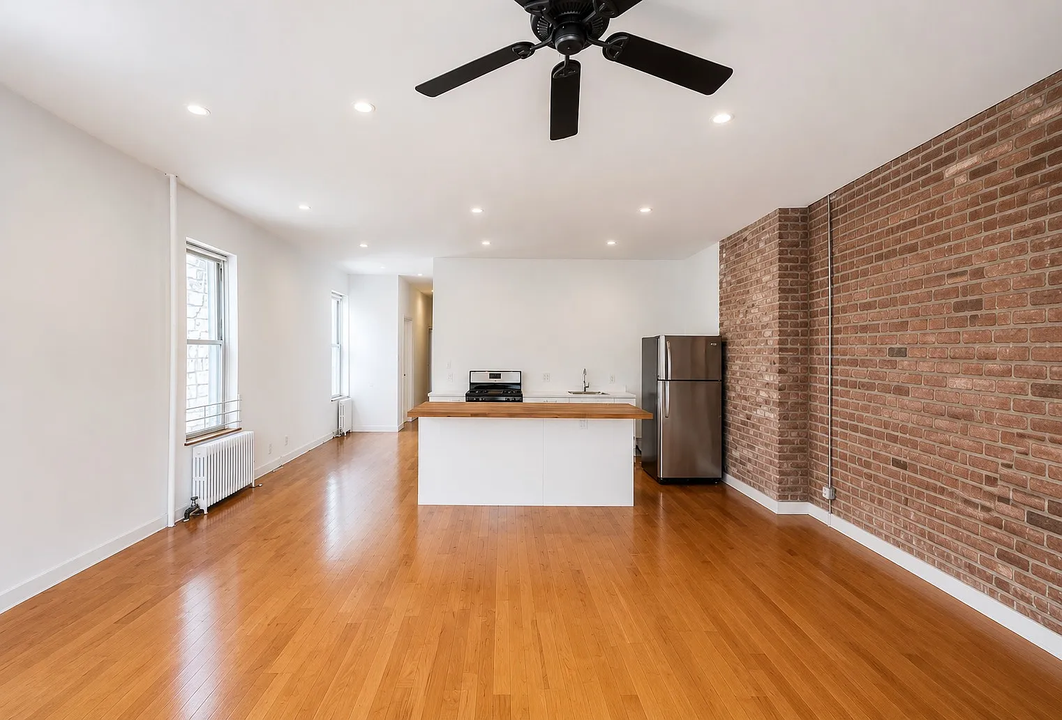 5-46 50th Avenue — Photo 2