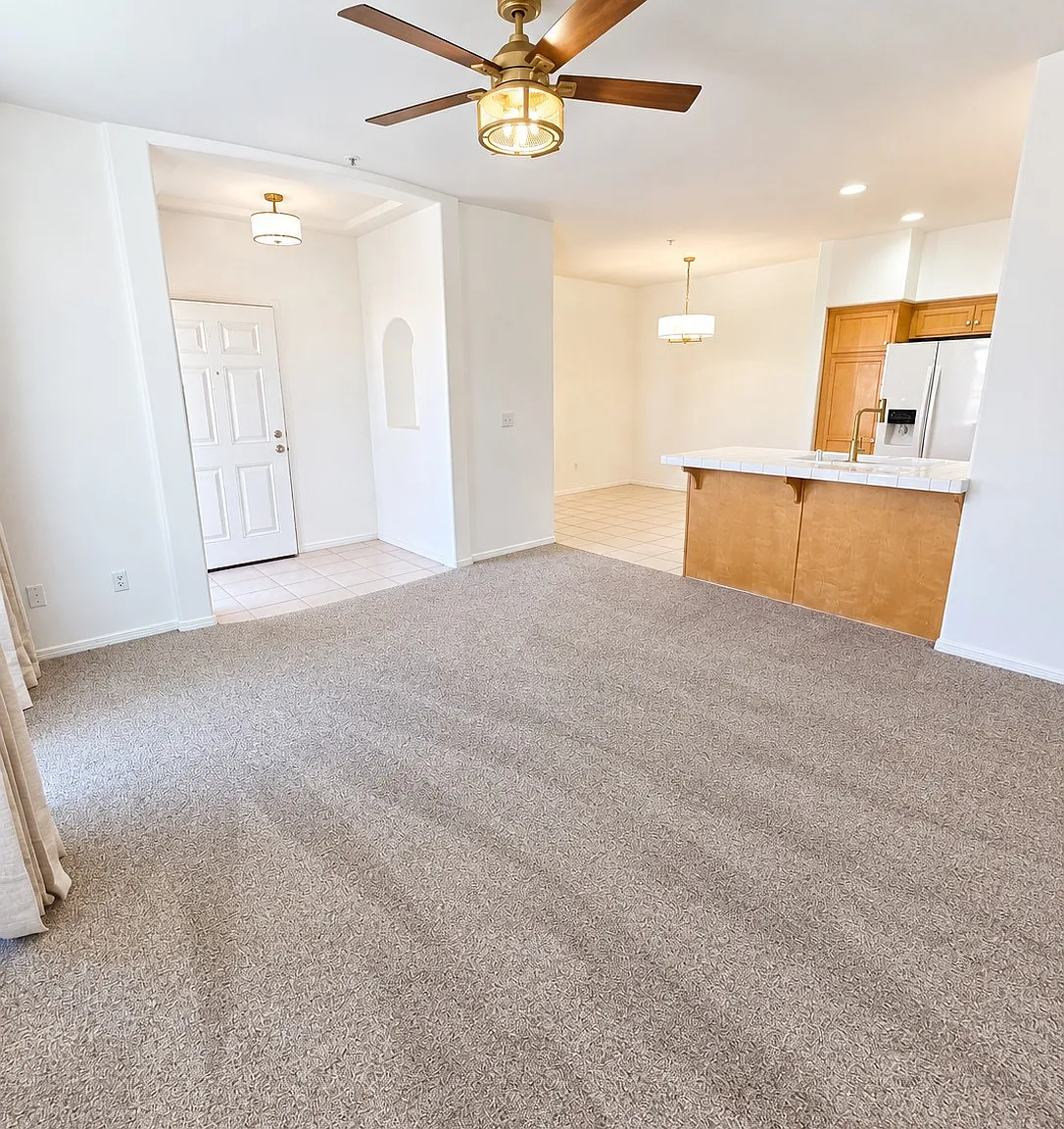 3 bed, 1130 sqft, $2,975 — Photo 2