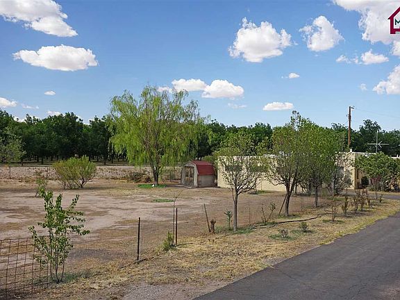 5th image of 5670 N Valley Dr