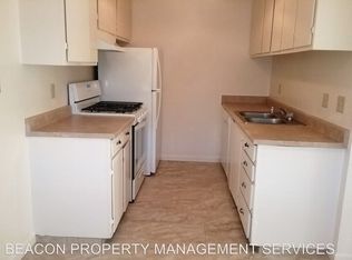 1220 S Stockton St APT 17, Lodi, CA 95240