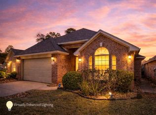 10542 Parkside Dr, Willis, TX 77318