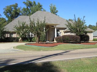 1651 Oak Ridge Rd, Vicksburg, MS 39183