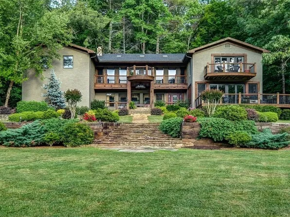 64 Dogwood Dr, Epworth, GA 30541