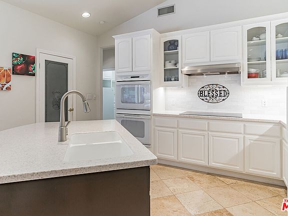 4th image of 15357 Iron Canyon Rd