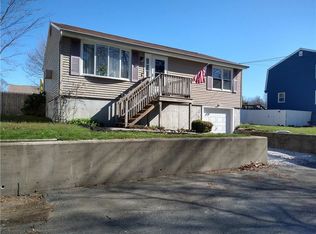 31 Wuddall Ave, Warwick, RI 02889