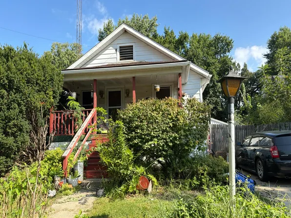 909 Croghan Ave, Joliet, IL 60436